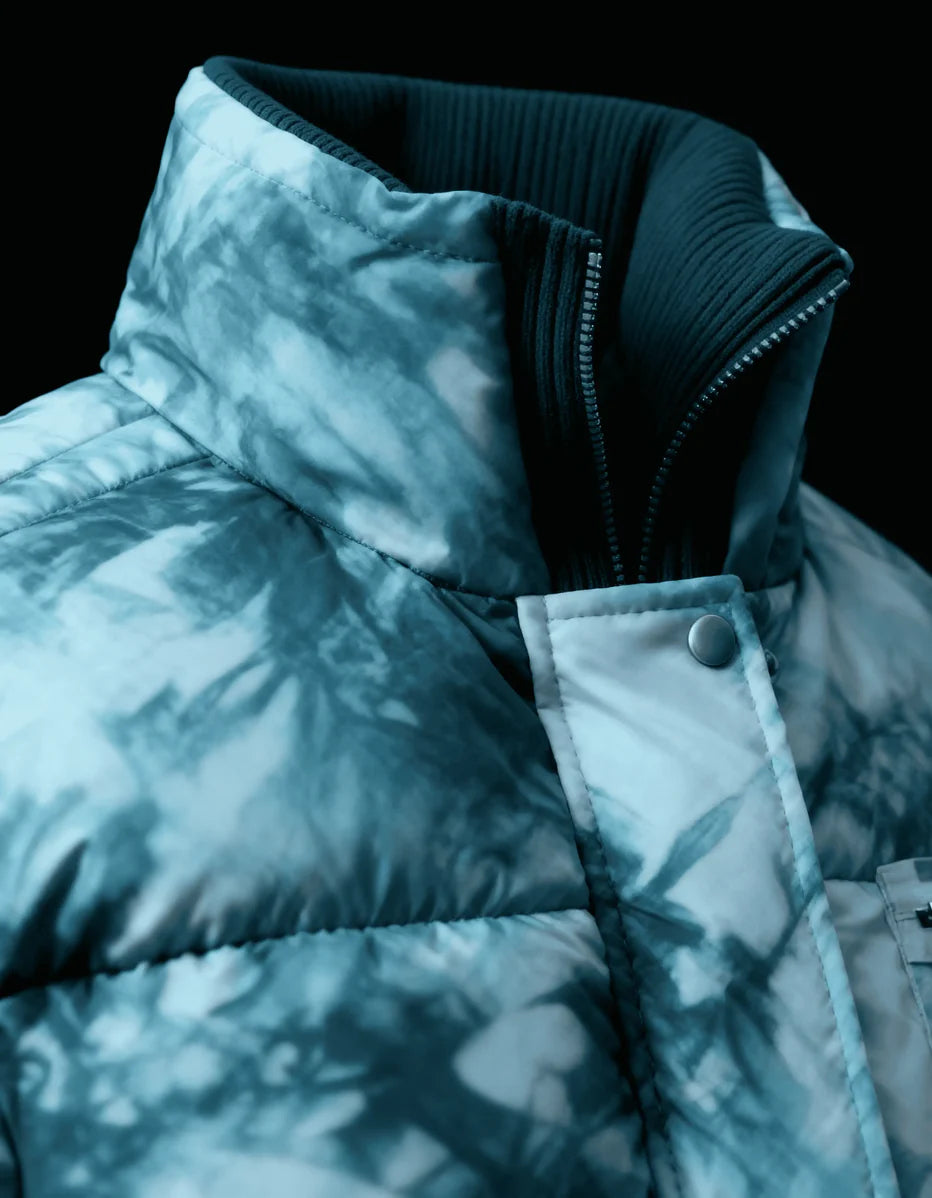 Cropped Tundra Guard