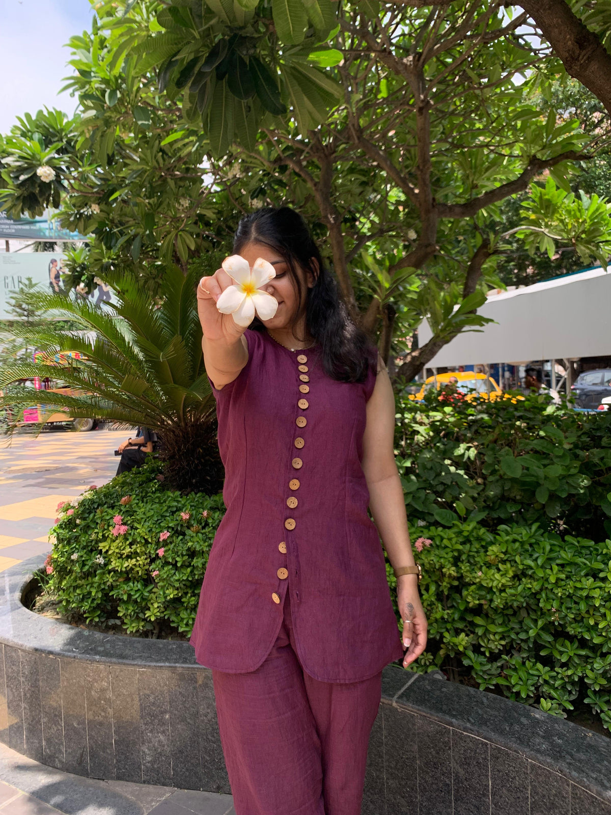Romanee Wine Vest Set